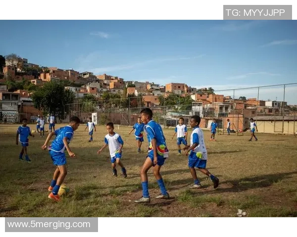 宝应足球翔：助力青少年成长与社区团结的足球梦想之旅